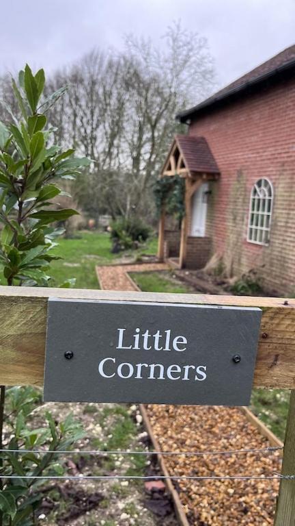 Little Corners Apartment Shawford Exterior foto